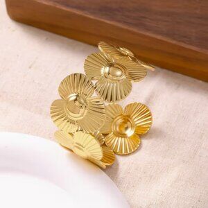 Adjustable Floral Bracelet - Elegant Luxury Flower Clasp Bangle Stainless Steel